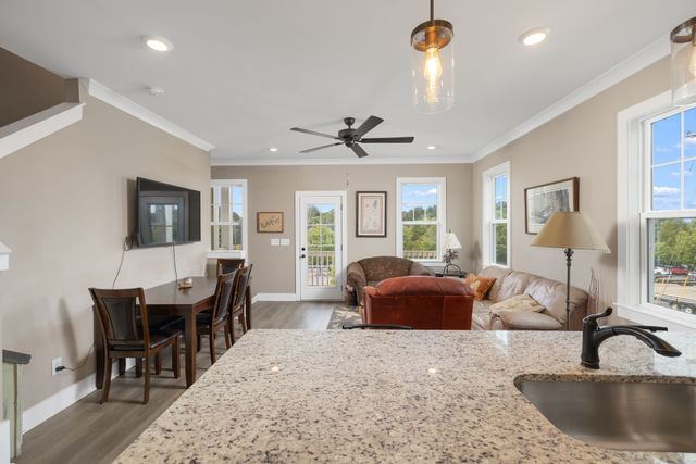 2101 Dabbs Ave Ste 10, Old Hickory, TN 37138