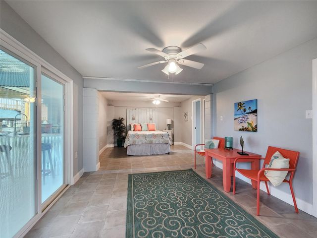 288 Ling Street, Bayou Vista, TX 77563