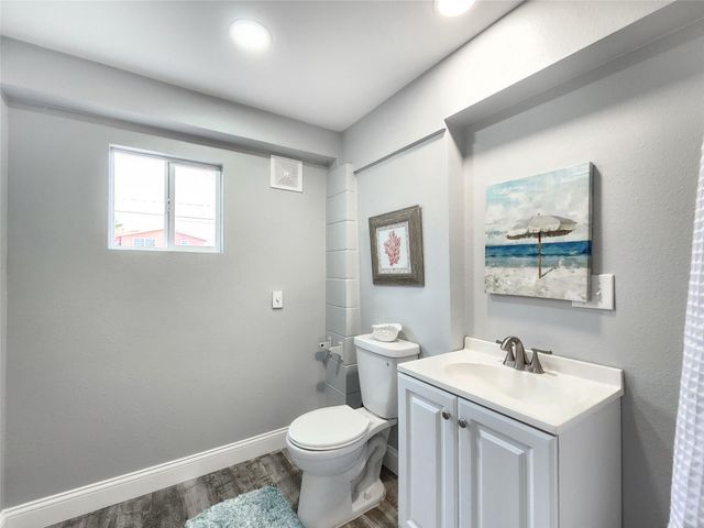 288 Ling Street, Bayou Vista, TX 77563
