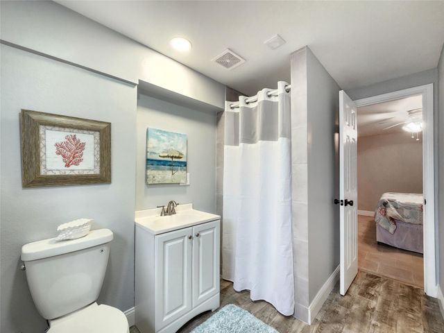 288 Ling Street, Bayou Vista, TX 77563