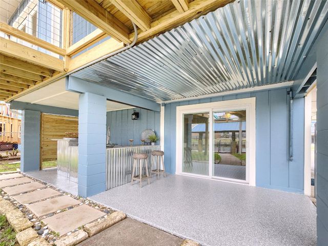 288 Ling Street, Bayou Vista, TX 77563