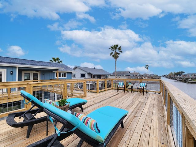 288 Ling Street, Bayou Vista, TX 77563