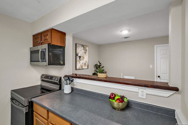 10955 Wurzbach Rd Apt 802, San Antonio, TX 78230