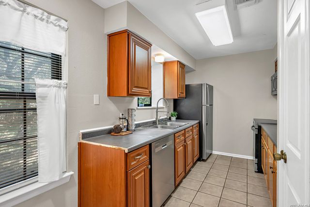 10955 Wurzbach Rd Apt 802, San Antonio, TX 78230