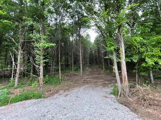 5 Chapel Hill Road, Southside, TN 37171