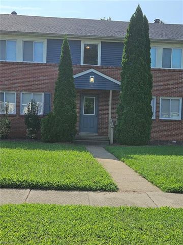 8 Pollux Cir E Apt 3, Portsmouth, VA 23701