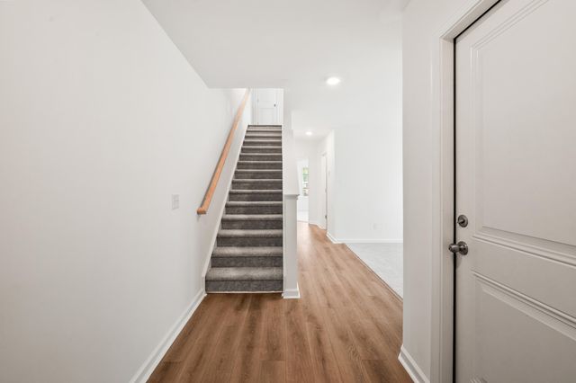 4633 Forest Hills Drive 1401, North Charleston, SC 29418