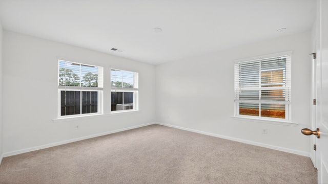 4633 Forest Hills Drive 1401, North Charleston, SC 29418