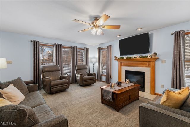 247 Hillside Drive, Wadsworth, OH 44281