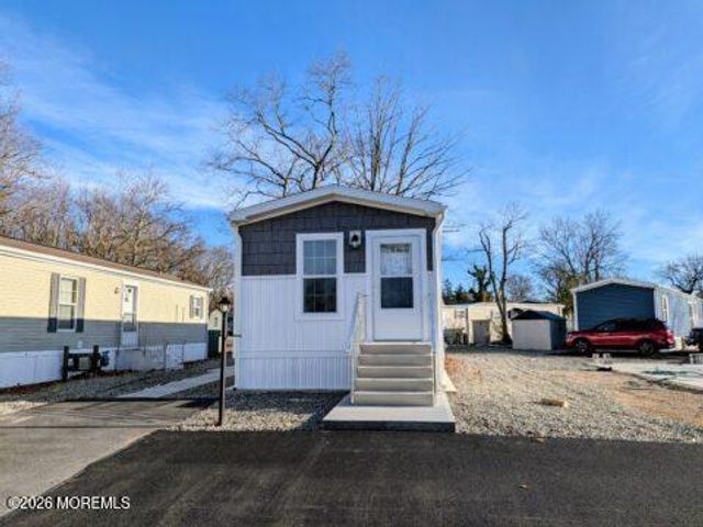 124 Serene Way, Toms River, NJ 08755