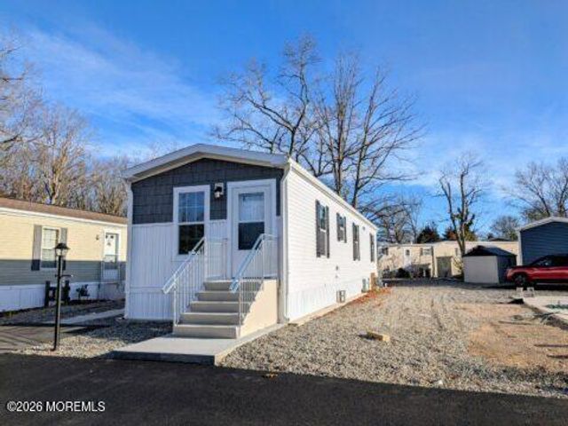 124 Serene Way, Toms River, NJ 08755