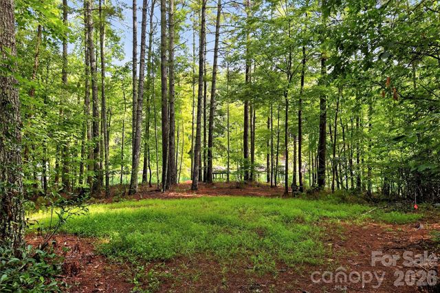 2361 Lake Forest Cove 13, Nebo, NC 28761