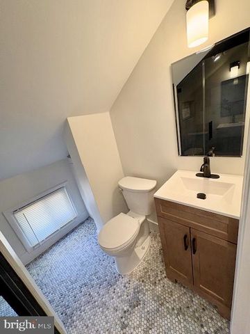 6007 CRAWFORD DR, Rockville, MD 20851