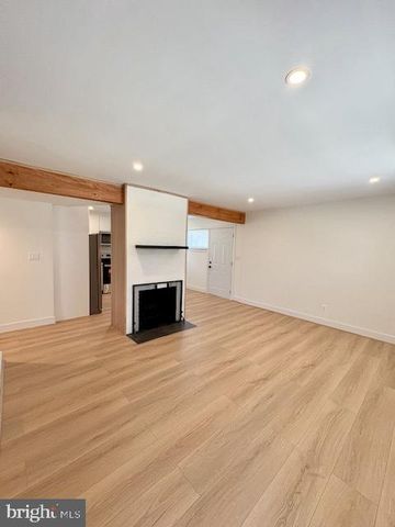 6007 CRAWFORD DR, Rockville, MD 20851
