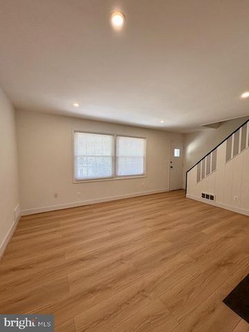 6007 CRAWFORD DR, Rockville, MD 20851