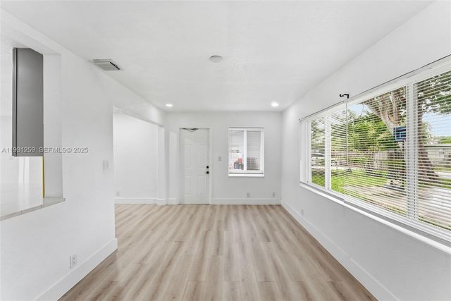 671 NW 23rd Ter, Pompano Beach, FL 33069