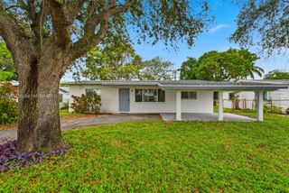 671 NW 23rd Ter, Pompano Beach, FL 33069