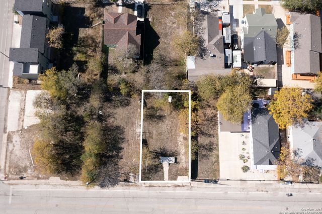 621 S Pine, San Antonio, TX 78203