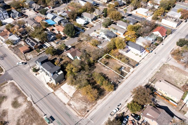 621 S Pine, San Antonio, TX 78203