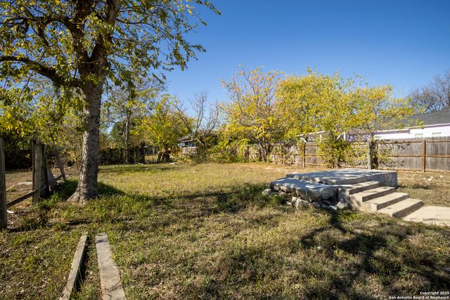 621 S Pine, San Antonio, TX 78203