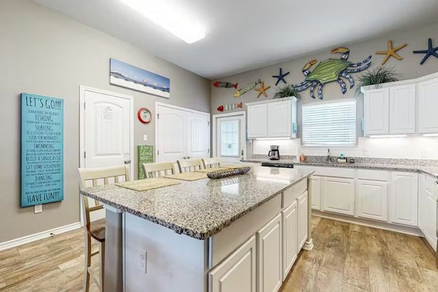 15236 Beach Way Dr, Corpus Christi, TX 78418