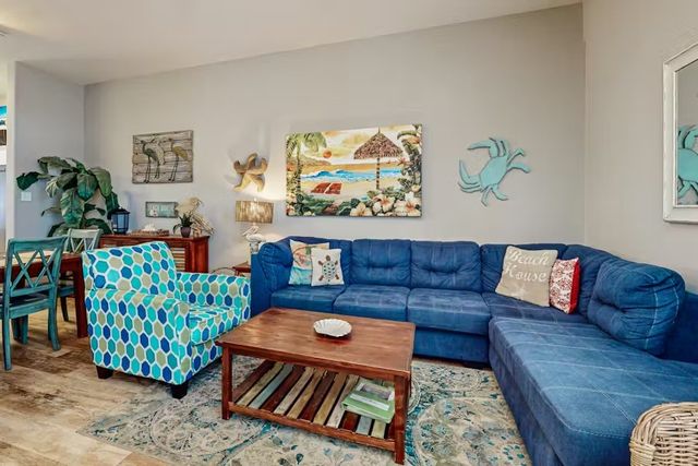 15236 Beach Way Dr, Corpus Christi, TX 78418