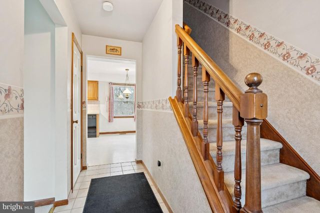 10 STRETCH DR, Mullica Hill, NJ 08062