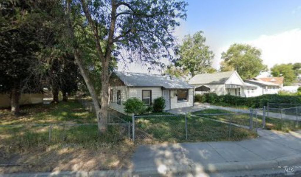 485 S 2nd East, Mountain Home, ID 83647