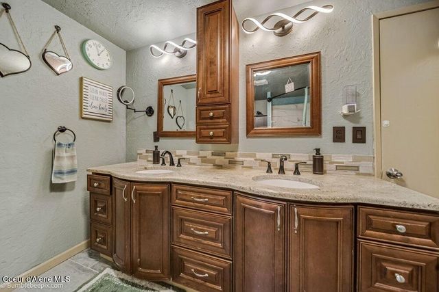 305 E 15th AVE, Post Falls, ID 83854