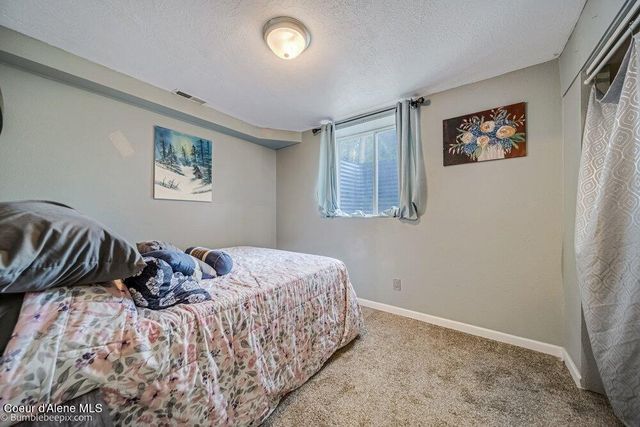 305 E 15th AVE, Post Falls, ID 83854