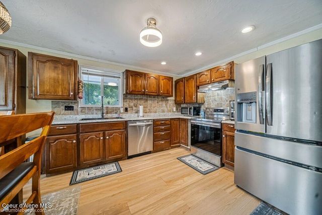 305 E 15th AVE, Post Falls, ID 83854