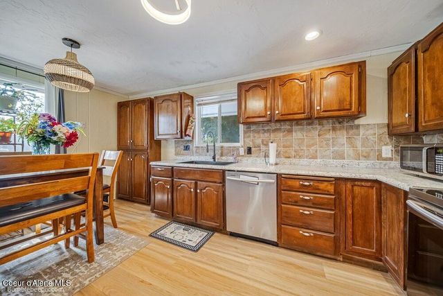 305 E 15th AVE, Post Falls, ID 83854