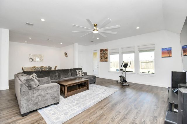 21114 Melshell Drive, Cypress, TX 77433