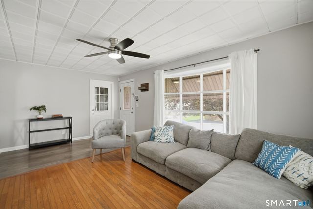 736 Congress Avenue, Waterbury, CT 06708