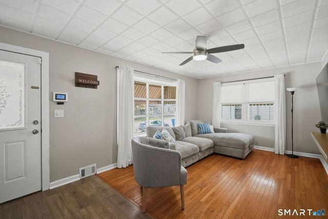 736 Congress Avenue, Waterbury, CT 06708