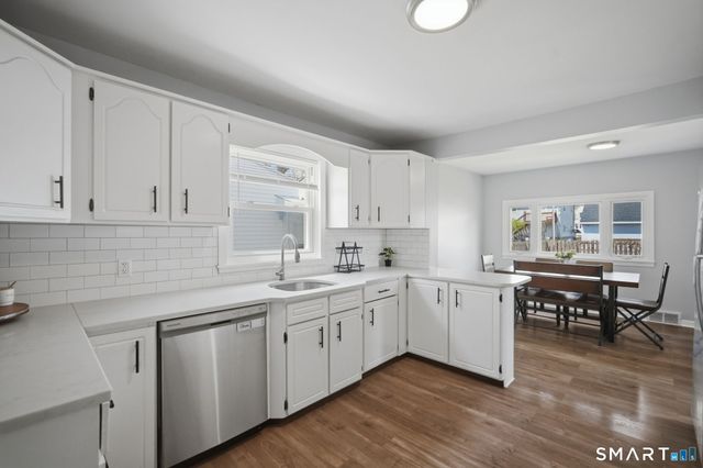 736 Congress Avenue, Waterbury, CT 06708