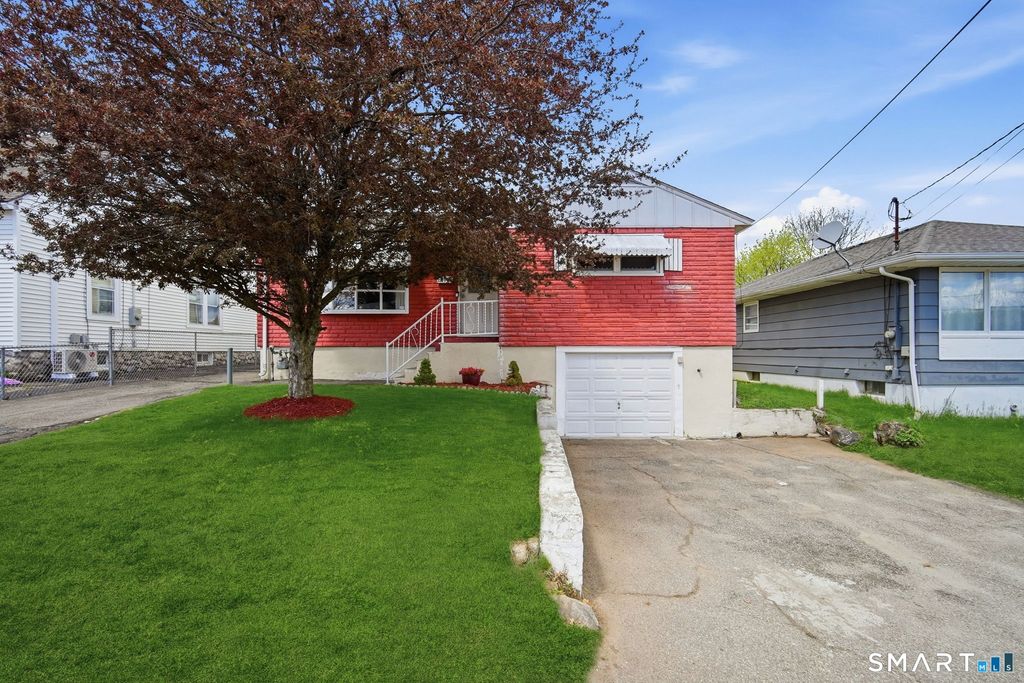 736 Congress Avenue, Waterbury, CT 06708