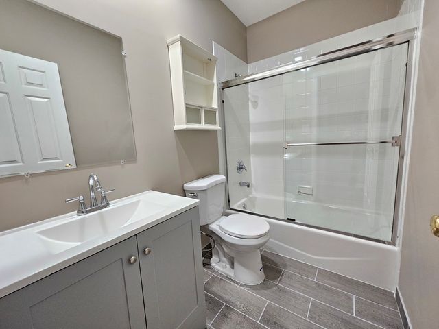 1069 N Marshfield Avenue 2, Chicago, IL 60622