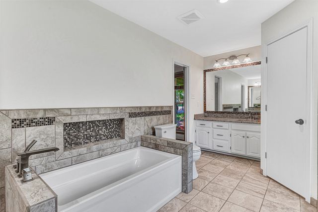 102 Juniper Court, Hudson Oaks, TX 76087
