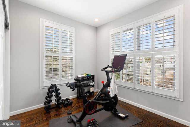 869 N 27TH ST, Philadelphia, PA 19130