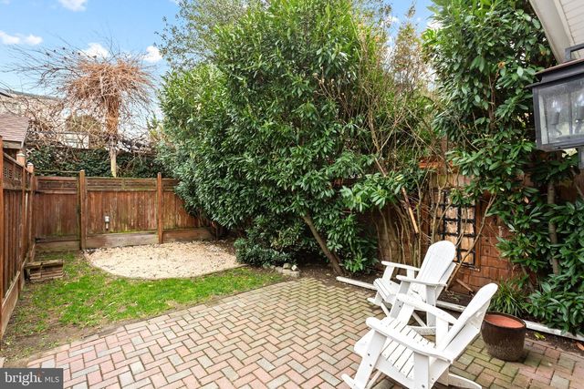 869 N 27TH ST, Philadelphia, PA 19130