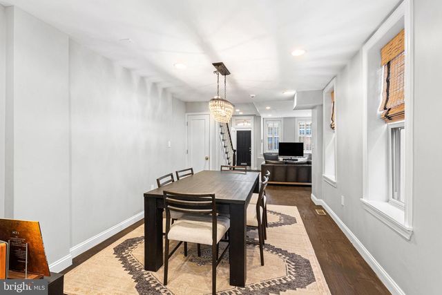 869 N 27TH ST, Philadelphia, PA 19130