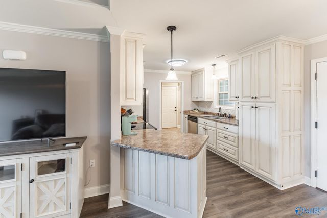 8124 Simpson Point Road, Grant, AL 35747