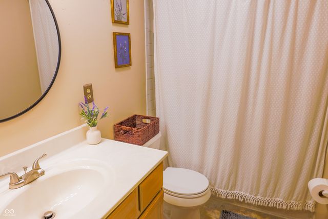 3133 Woodlane Court, Indianapolis, IN 46268