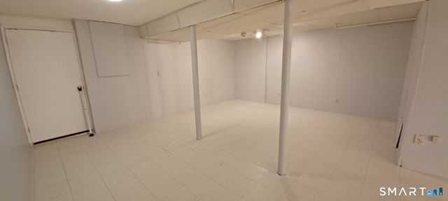 1325 Farmington Avenue APT 52, Bristol, CT 06010