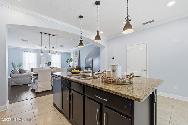 4381 ELLIPSE Drive, Jacksonville, FL 32246