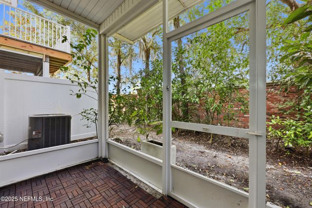 4381 ELLIPSE Drive, Jacksonville, FL 32246