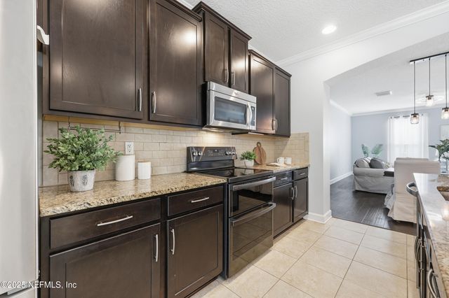 4381 ELLIPSE Drive, Jacksonville, FL 32246