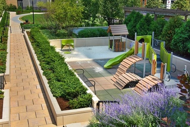 2550 N Lakeview Avenue N1604, Chicago, IL 60614