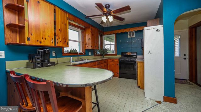 675 S RIDGE RD, Denver, PA 17517